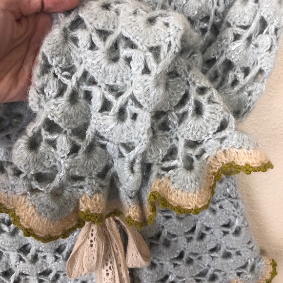 ✖️SOLD✖️•SLEEPING on SNOW• Alpaca Crochet  Sweater - Picture 7 of 8